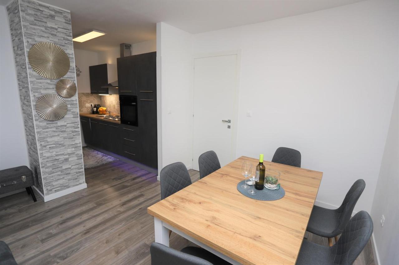 Apartman Perla Deluxe Πόρετς Εξωτερικό φωτογραφία