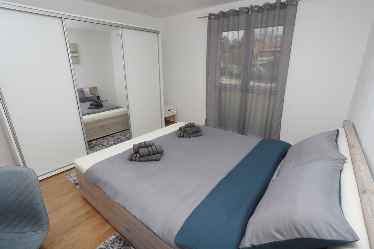 Apartman Perla Deluxe Πόρετς Εξωτερικό φωτογραφία