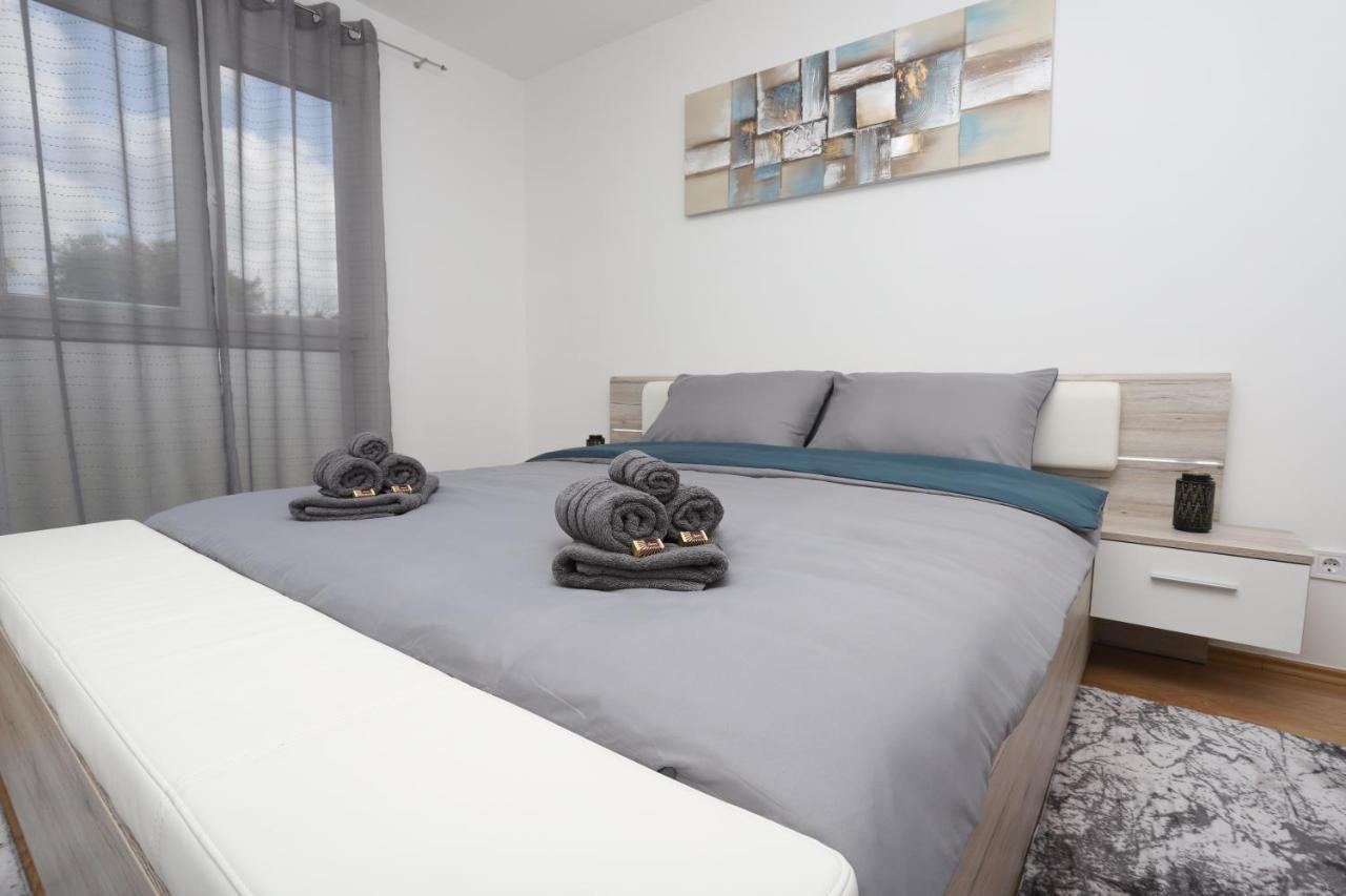 Apartman Perla Deluxe Πόρετς Εξωτερικό φωτογραφία